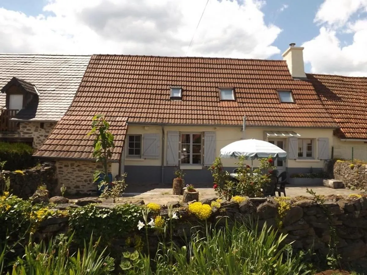 Holiday home Gite De Peche Renove Avec Jardin Pres Du Lac D'Enchanet - 6 Pers, 3 Chambres - Fr-1-742-208 Pleaux