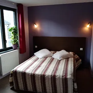  Hotel Du Commerce