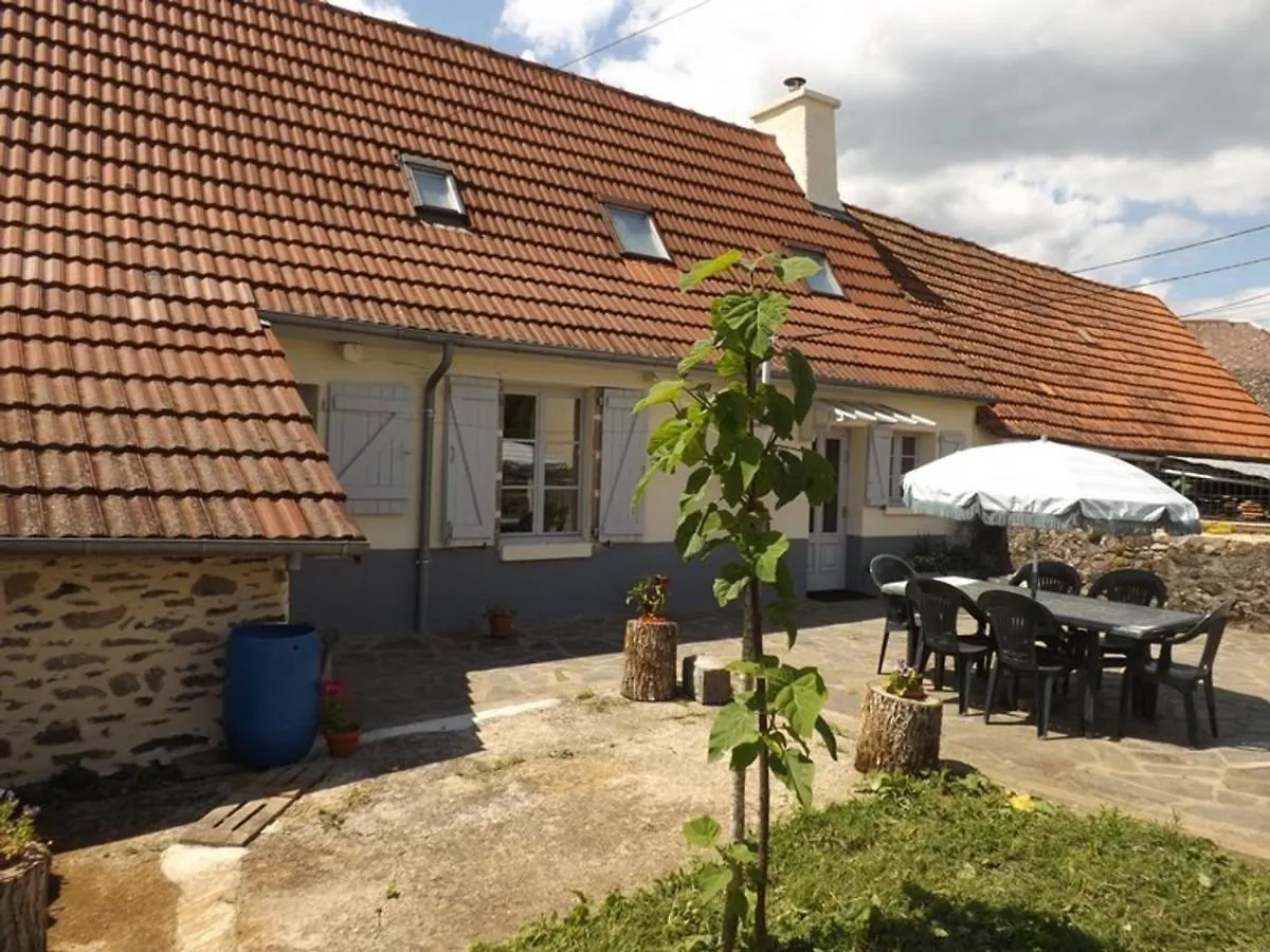 Holiday home Gite De Peche Renove Avec Jardin Pres Du Lac D'Enchanet - 6 Pers, 3 Chambres - Fr-1-742-208 Pleaux France